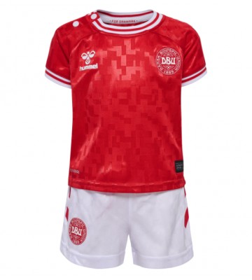 Lacne Dětský Futbalové dres Dánsko ME 2024 Krátky Rukáv - Domáci (+ trenírky)